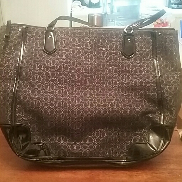 Coach - Picture 6 of 8